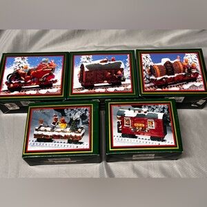 World Bazaar North Pole Express Christmas Train Vintage 90’s Collection Set of 5